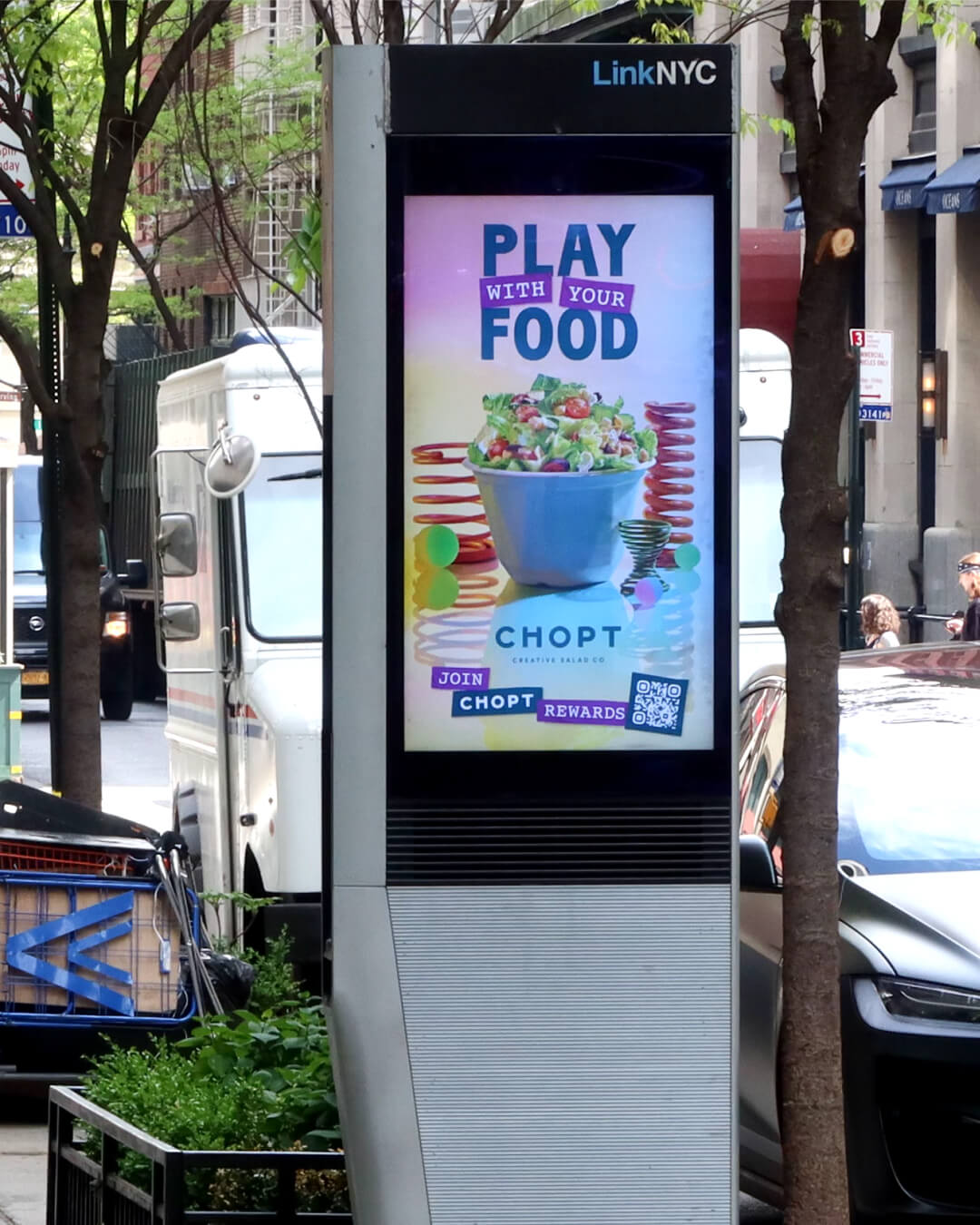 Chopt Out-of-Home Campaign: Play With Your Food